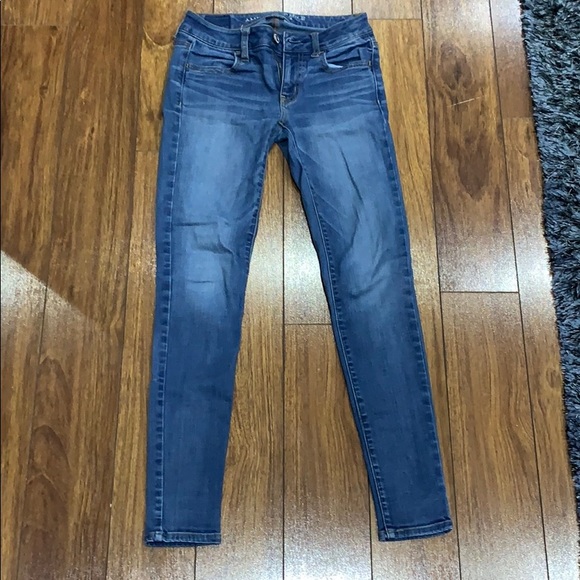 ✨ 3/$30  American Eagle skinny jeans - Picture 2 of 6